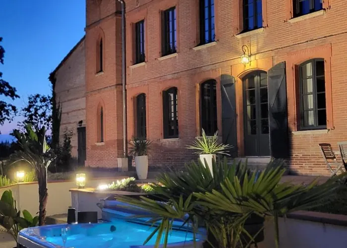 Villa Château La Bordette 15mn Toulouse Vue Pyrénées, Piscine